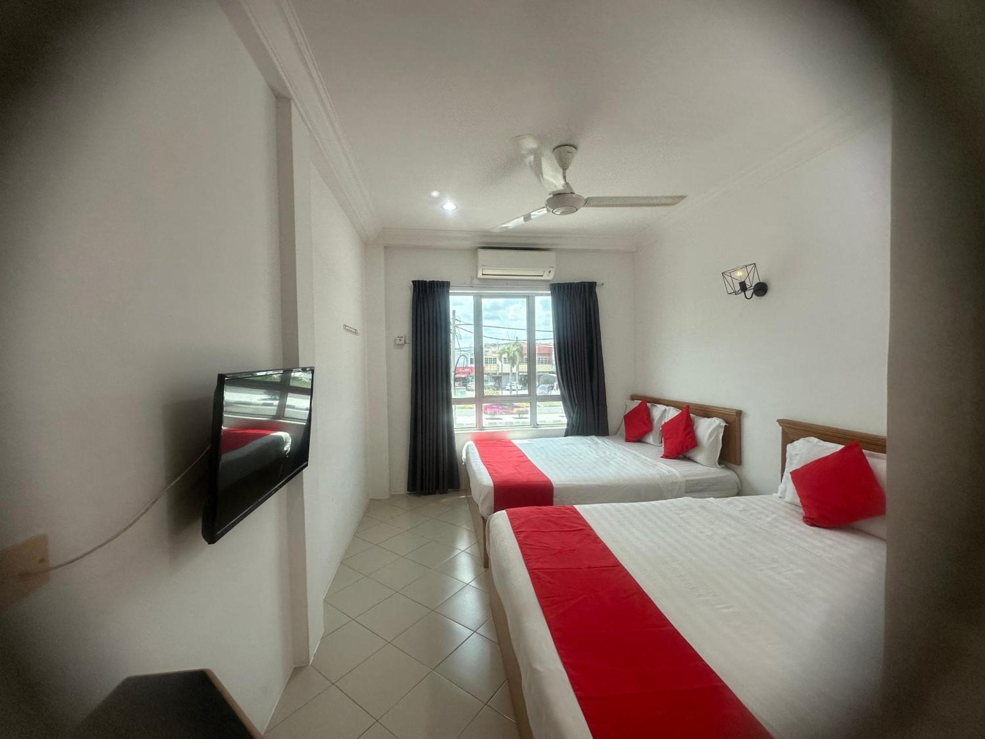 V Hotel Teluk Intan Eksteriør bilde