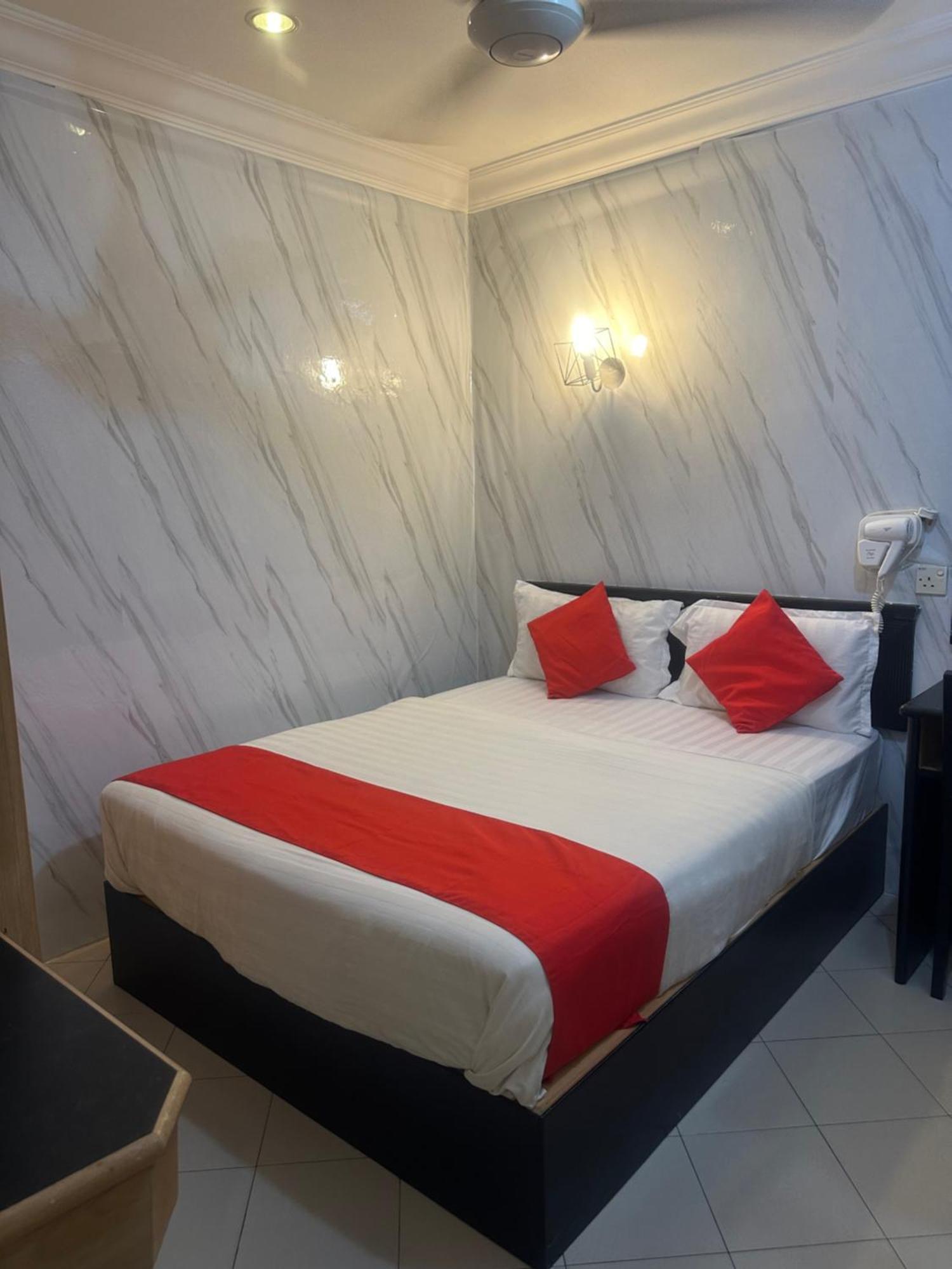 V Hotel Teluk Intan Eksteriør bilde