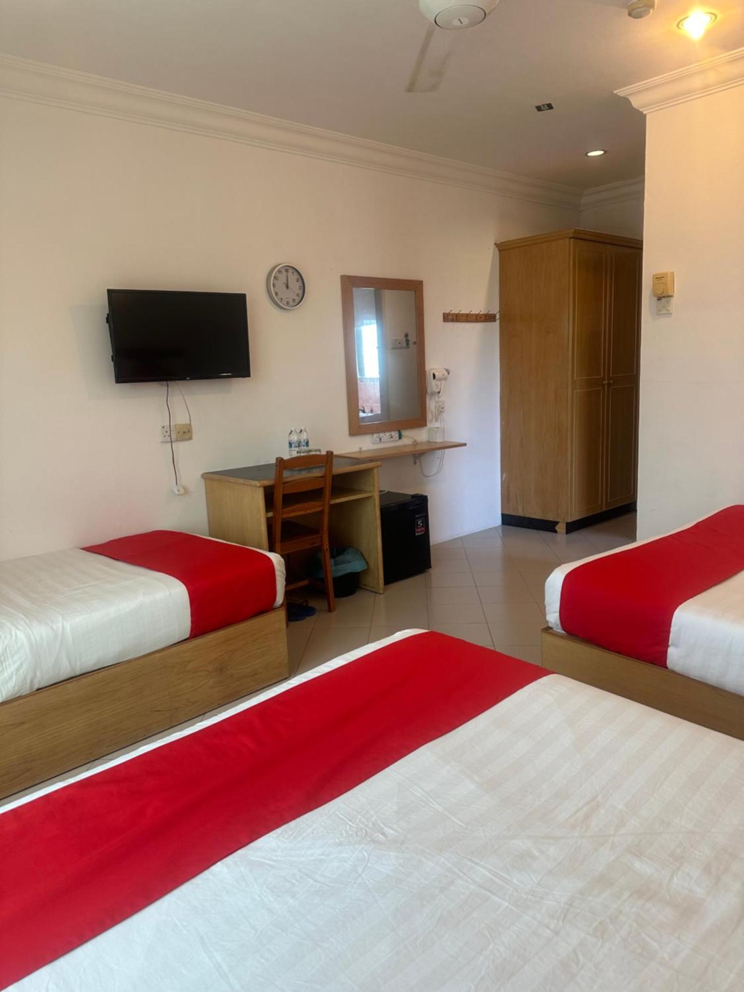 V Hotel Teluk Intan Eksteriør bilde