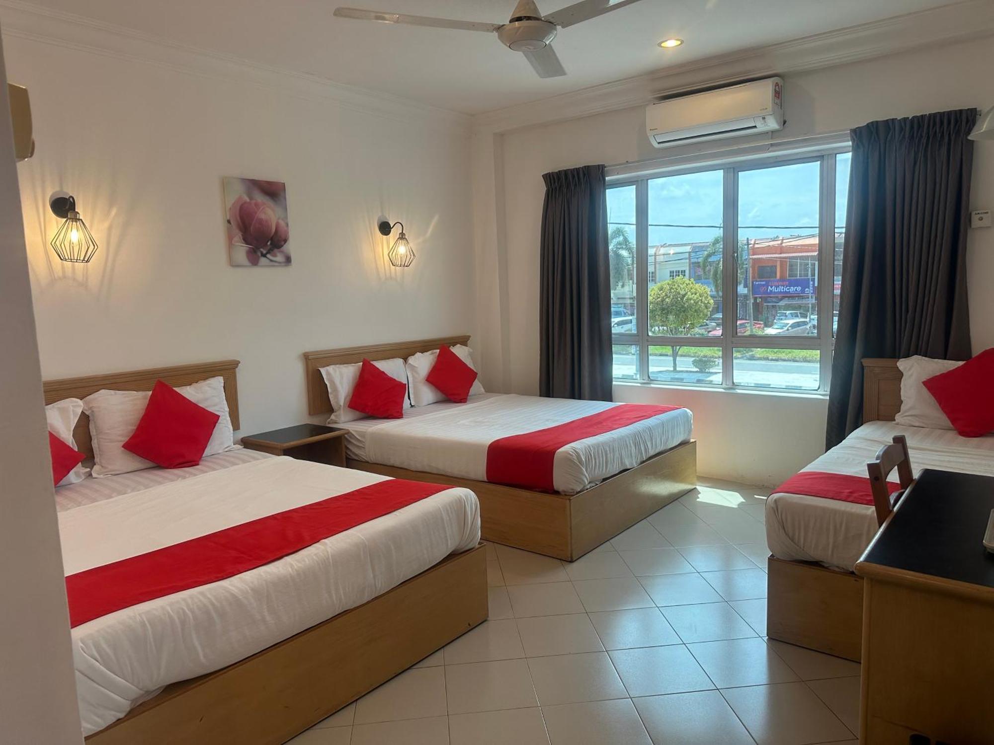V Hotel Teluk Intan Eksteriør bilde